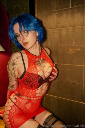 Lyra Crow Photo #1006