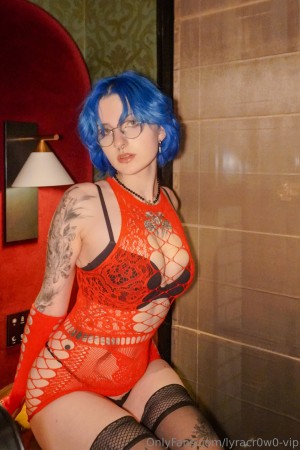 Lyra Crow Photo #1010