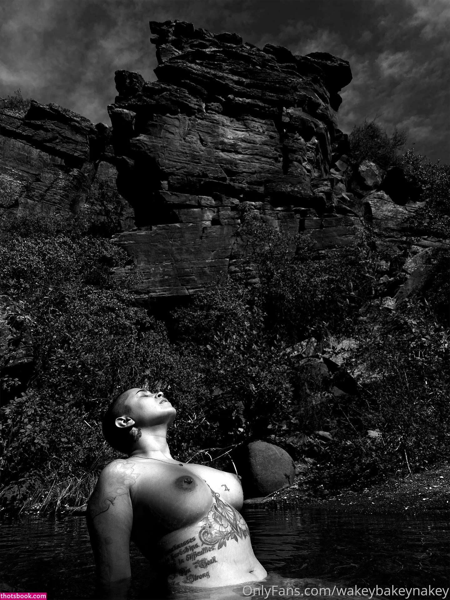 wakeynbakeynakey Photo #3