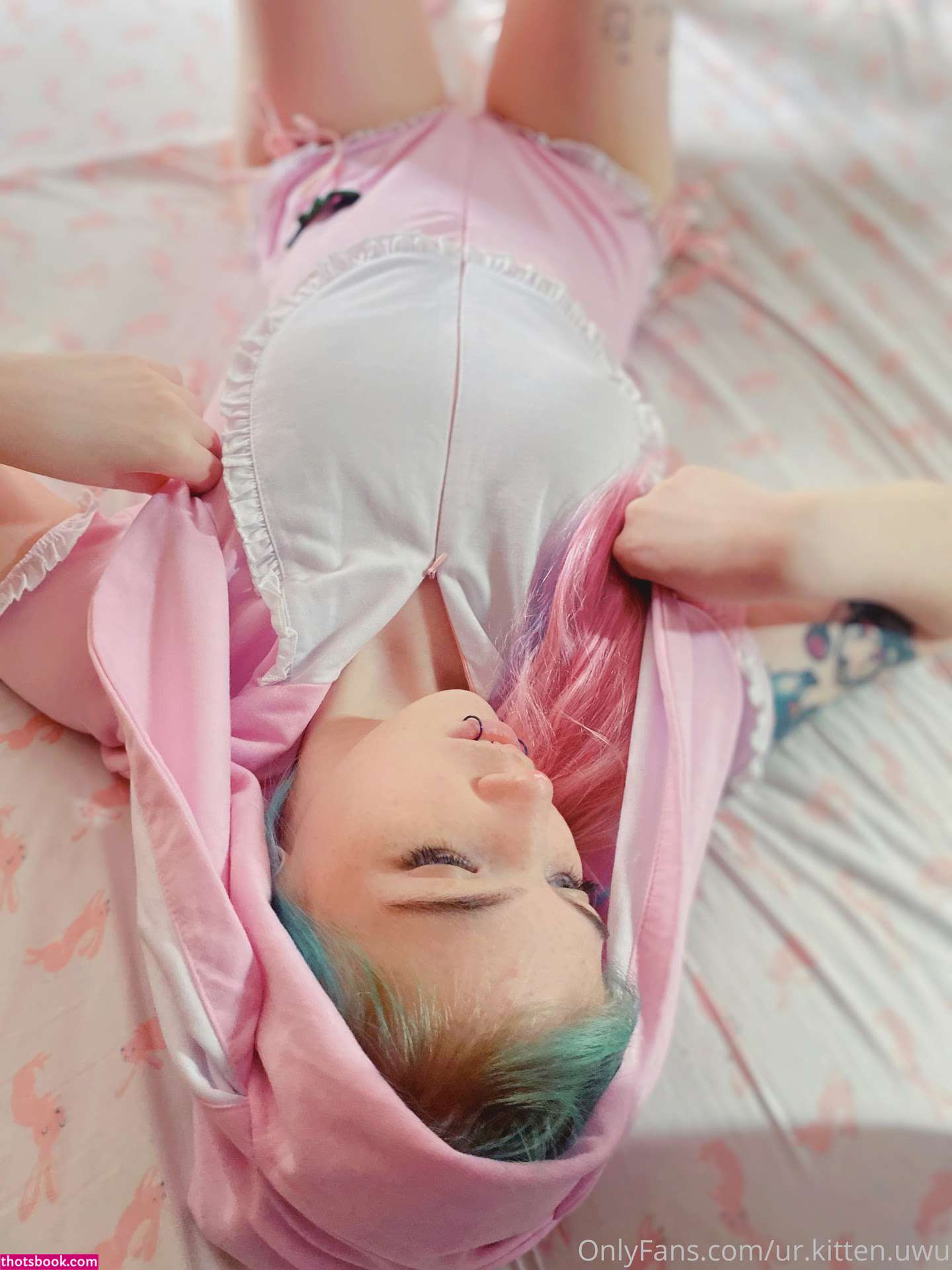 urkittenuwu Photo #51