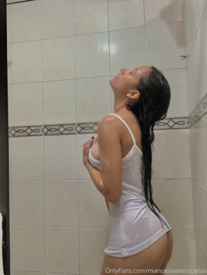 Manuela Valenzuelaaa Photo #55