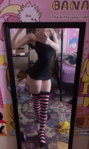 Meowforher Photo #24