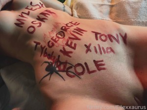 Ellasaurus23 Photo #56