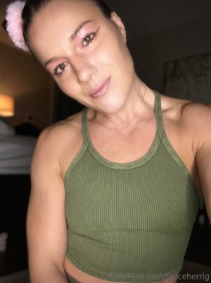 Felice Herrig Photo #113