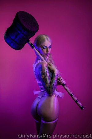 Mrs Physiotherapist Photo #131