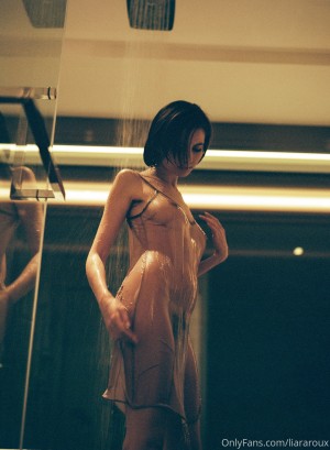 Liara Roux Photo #266