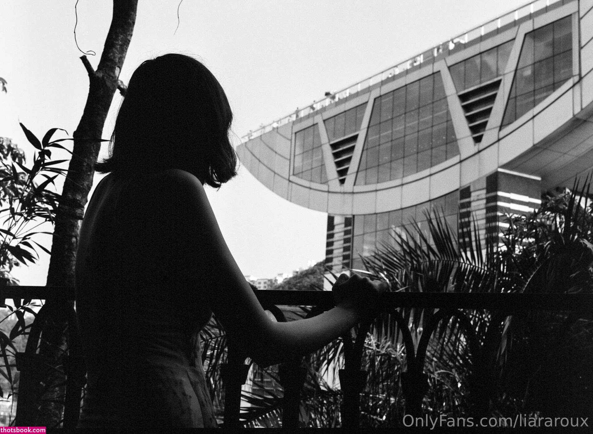 Liara Roux Photo #292