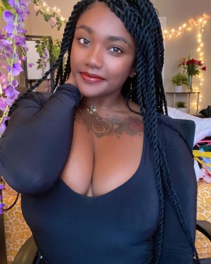 Izzy Saeko Photo #99