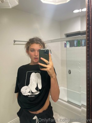 Madi Makoff Photo #21