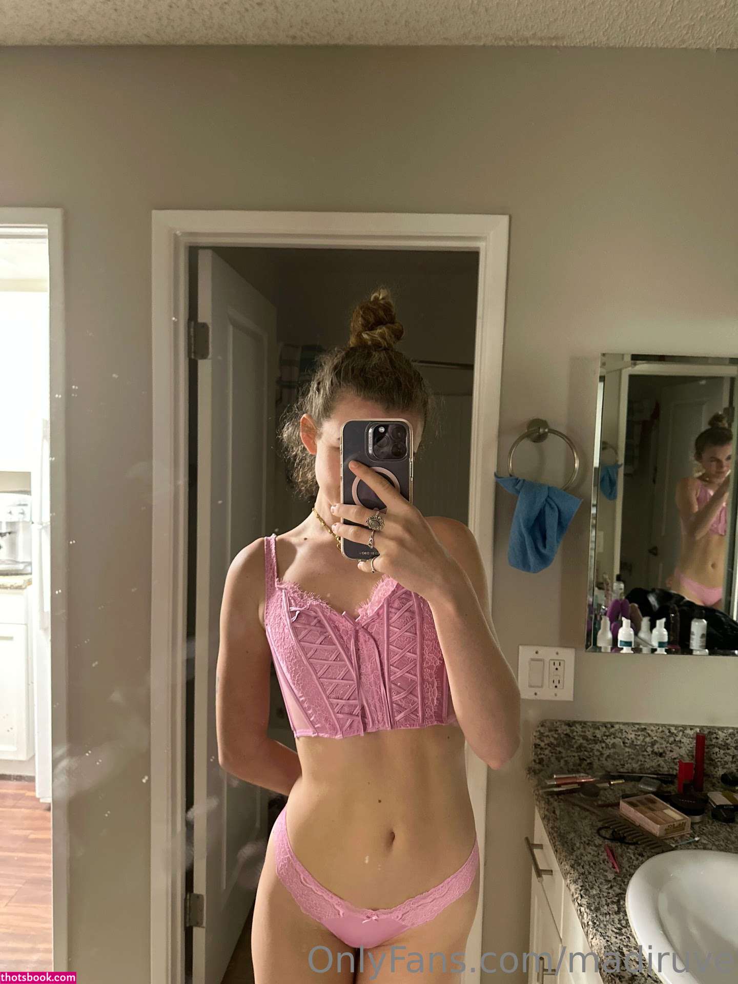 Madi Makoff Photo #143