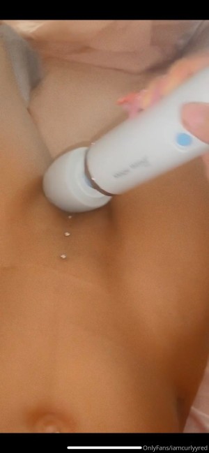 iamcurlyyred Photo #24