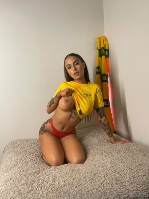 Ally Rhodes Photo #58