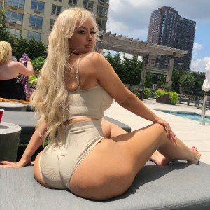 Maya Dutch Photo #19