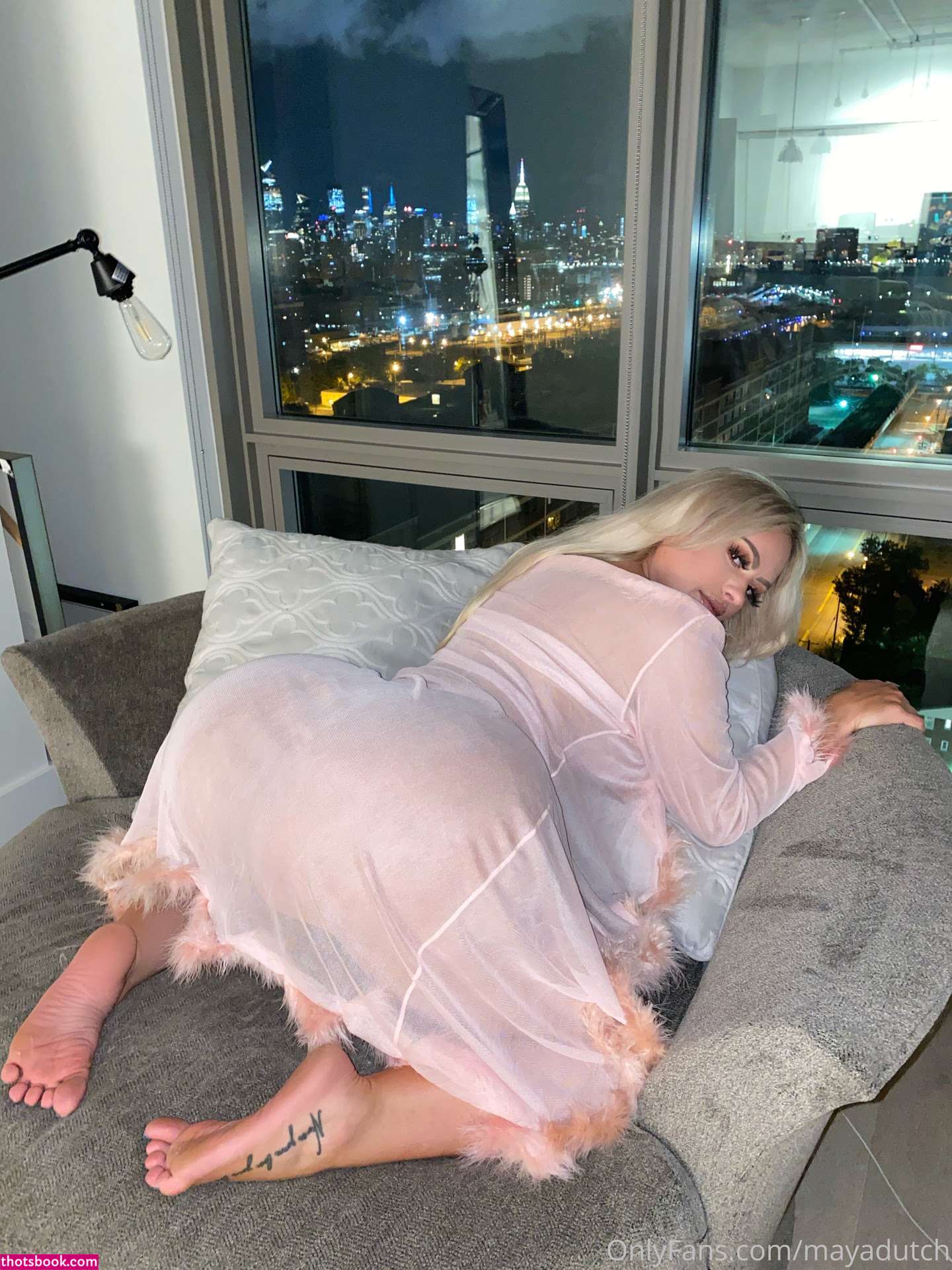 Maya Dutch Photo #37