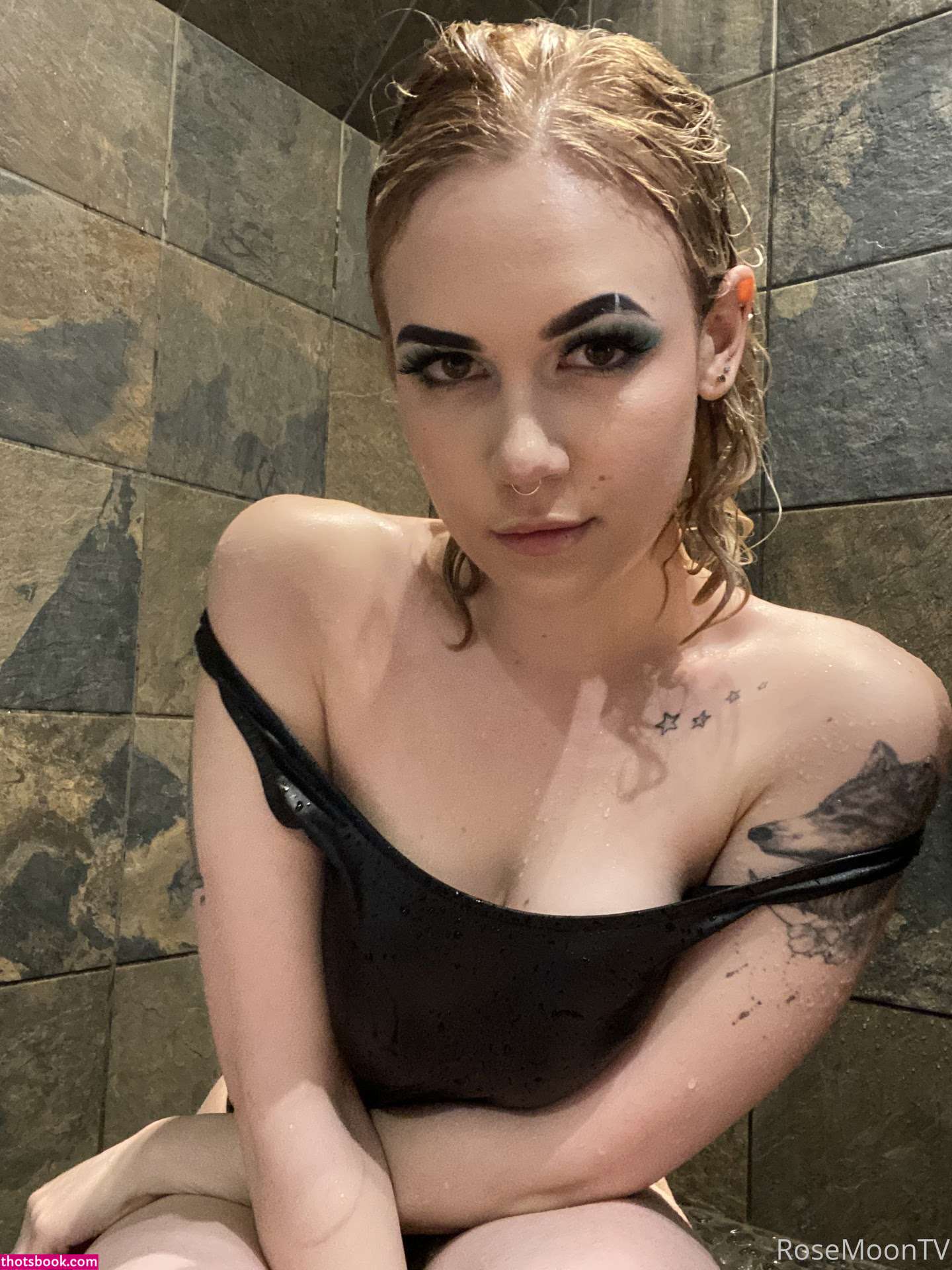 Rosemoontv Photo #18