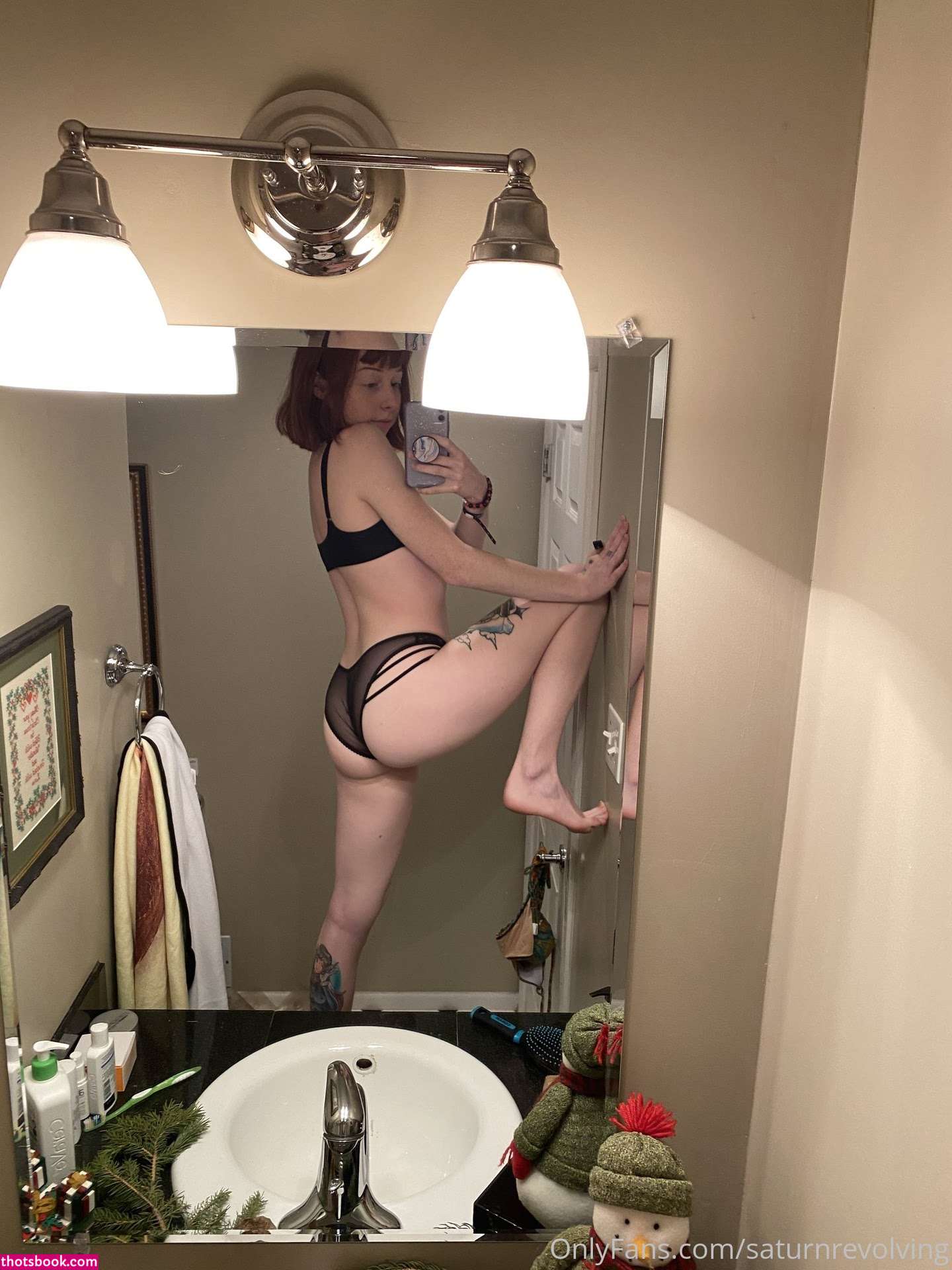 Saturnrevolving Photo #45