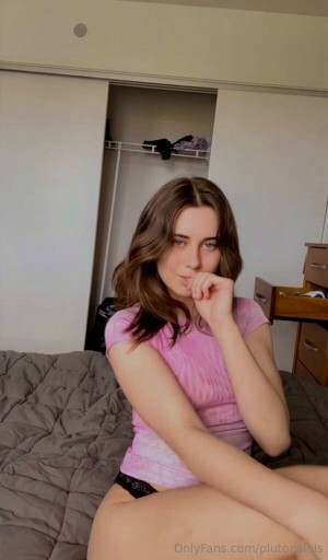 plutocalais Photo #1