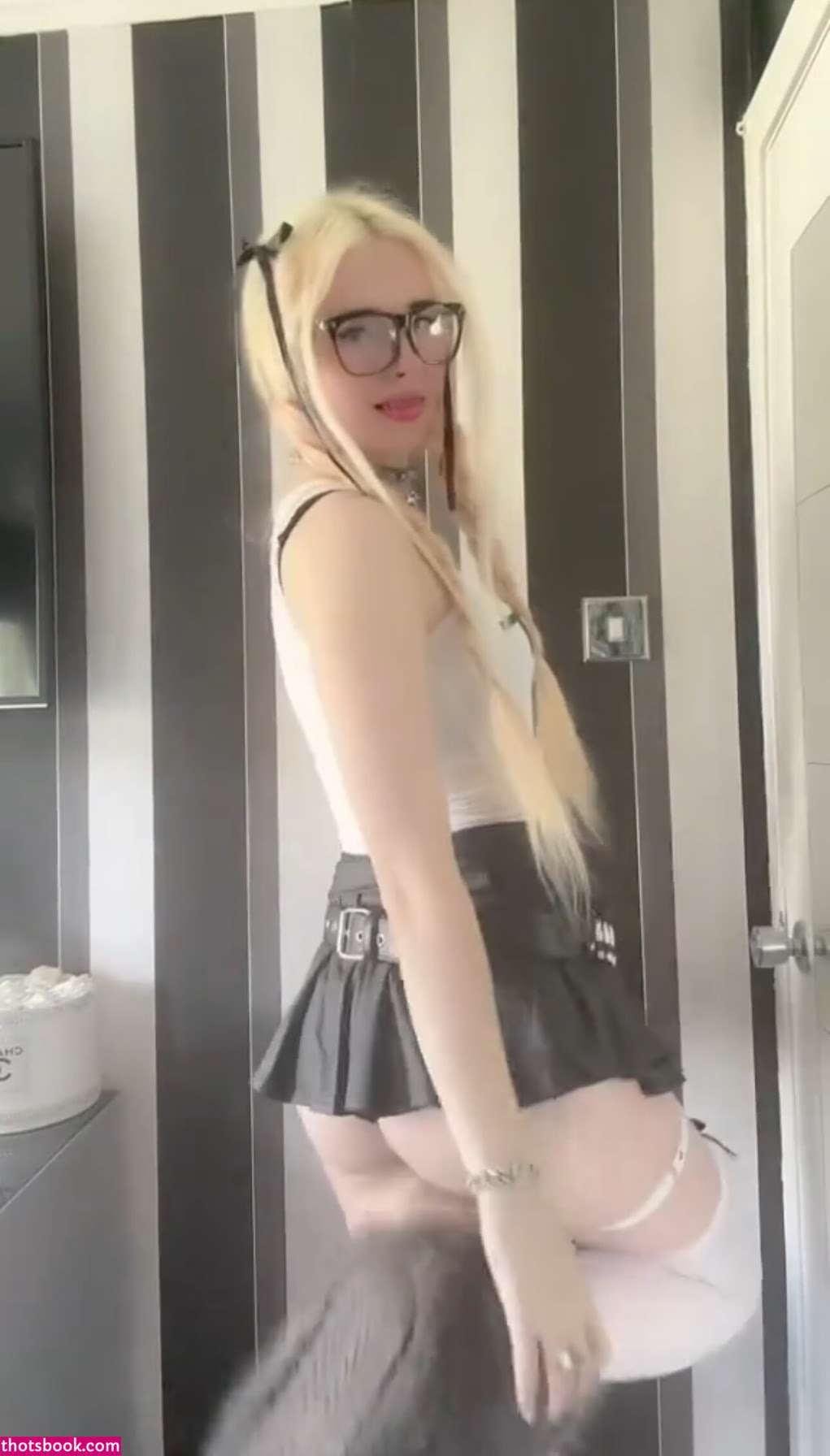 urdressupdoll Photo #34