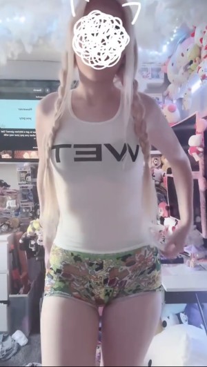 urdressupdoll Photo #39