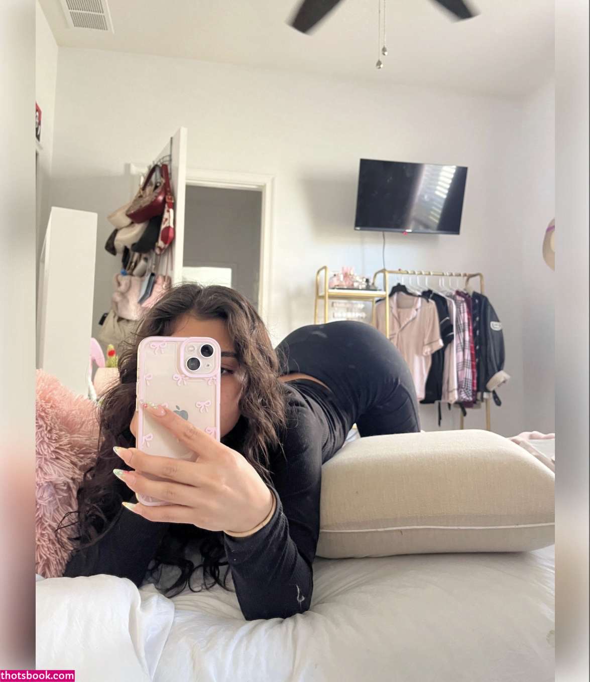 Victoria Jaimes Photo #23