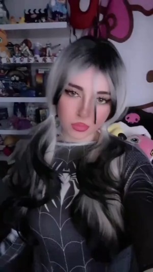 urdressupdoll Post #6