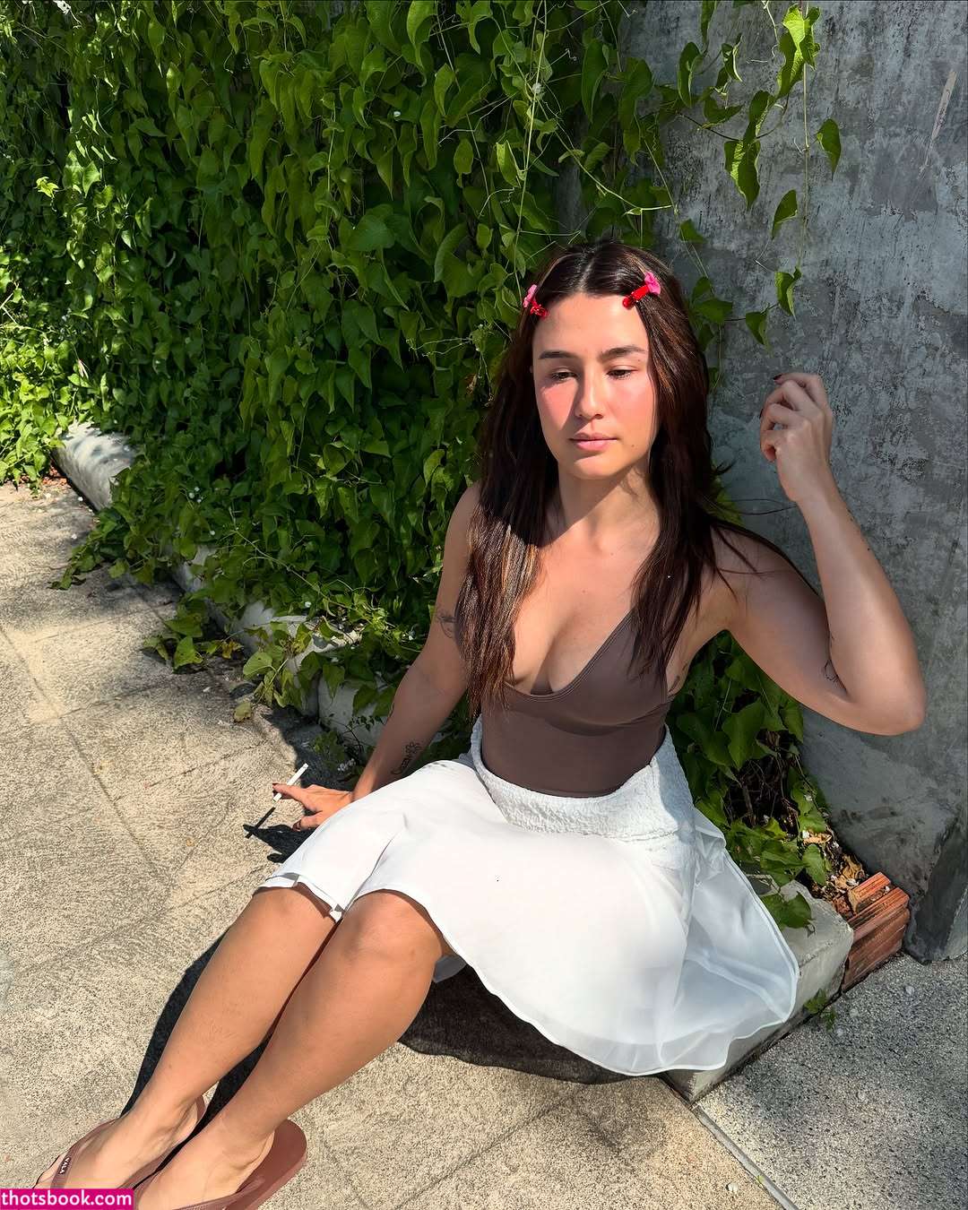 Saffron Sharpe Photo #21