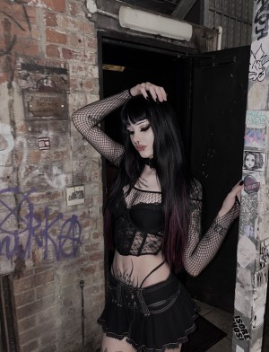 livindeadyaz Photo #3