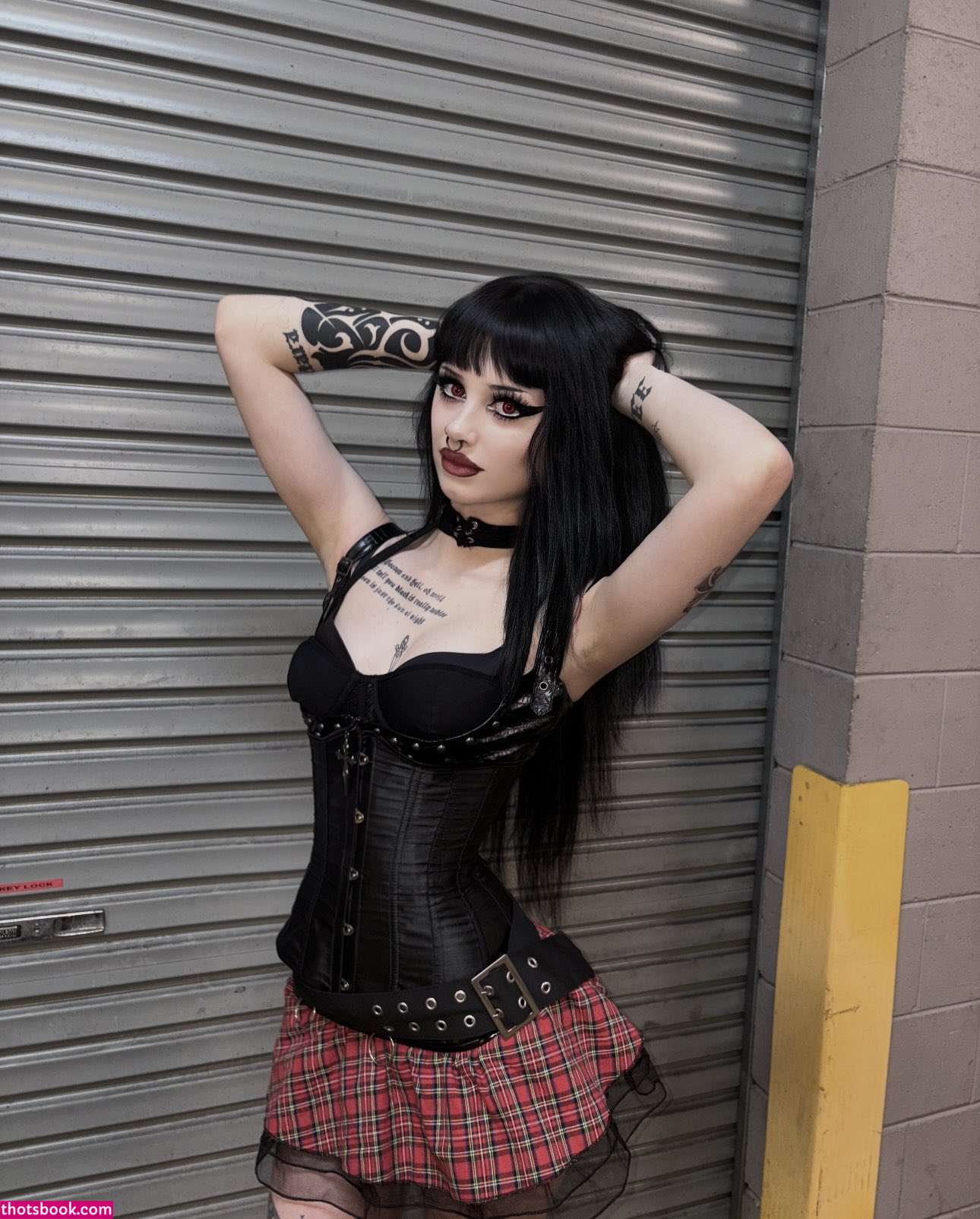 livindeadyaz Photo #41