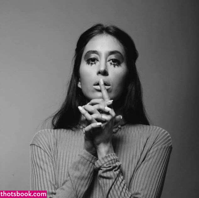 Melissa Babaei Photo #23