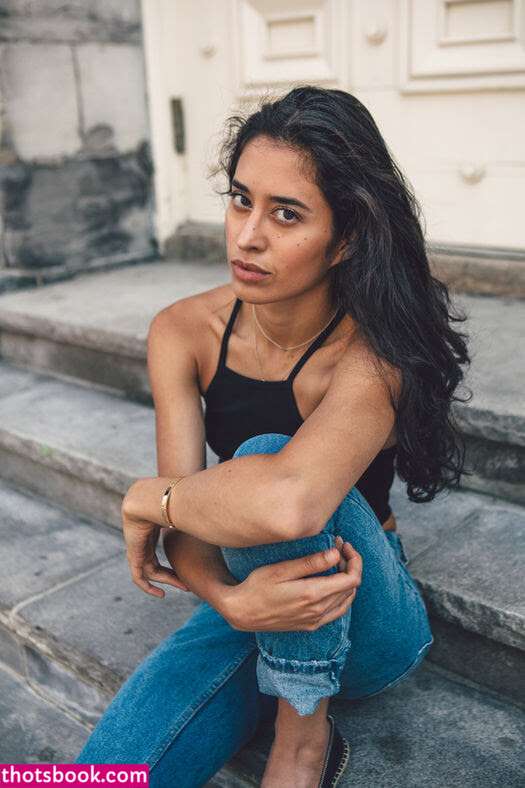 Melissa Babaei Photo #37