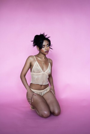 Genesis Vega Photo #3