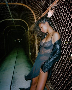 Mila Cabrera Photo #11