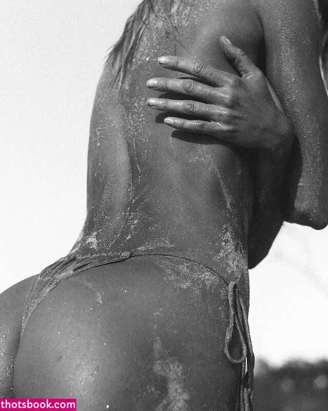 Angela Kajo Photo #18