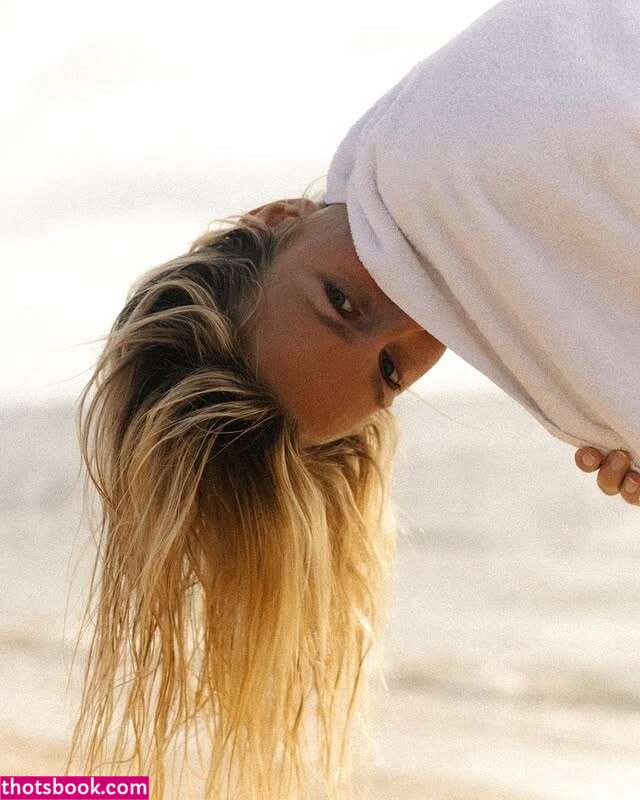 Angela Kajo Photo #19