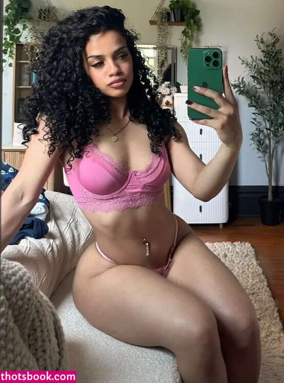 Delaney Qtt Photo #3