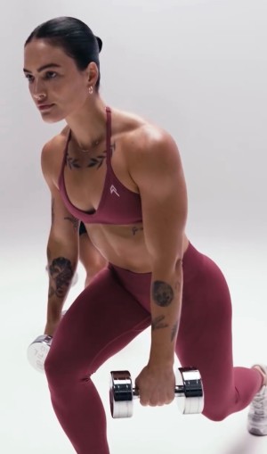 Kelly Matthews Photo #9