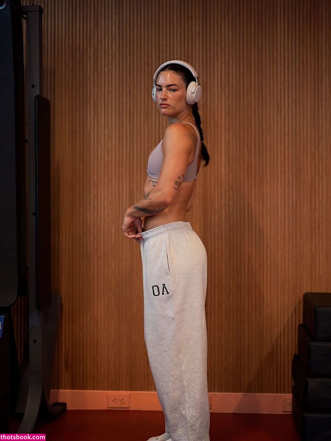 Kelly Matthews Photo #28