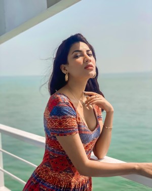 Shivani Singh Photo #26