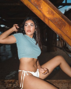 Shivani Singh Photo #51