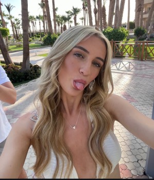 Bethany Webster Photo #2