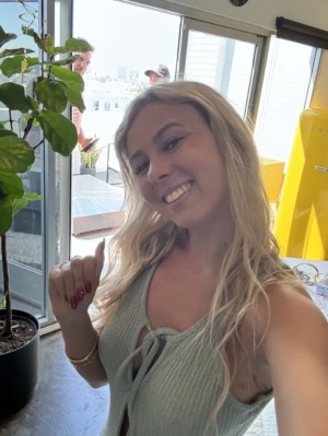 Haliey Welch Photo #5