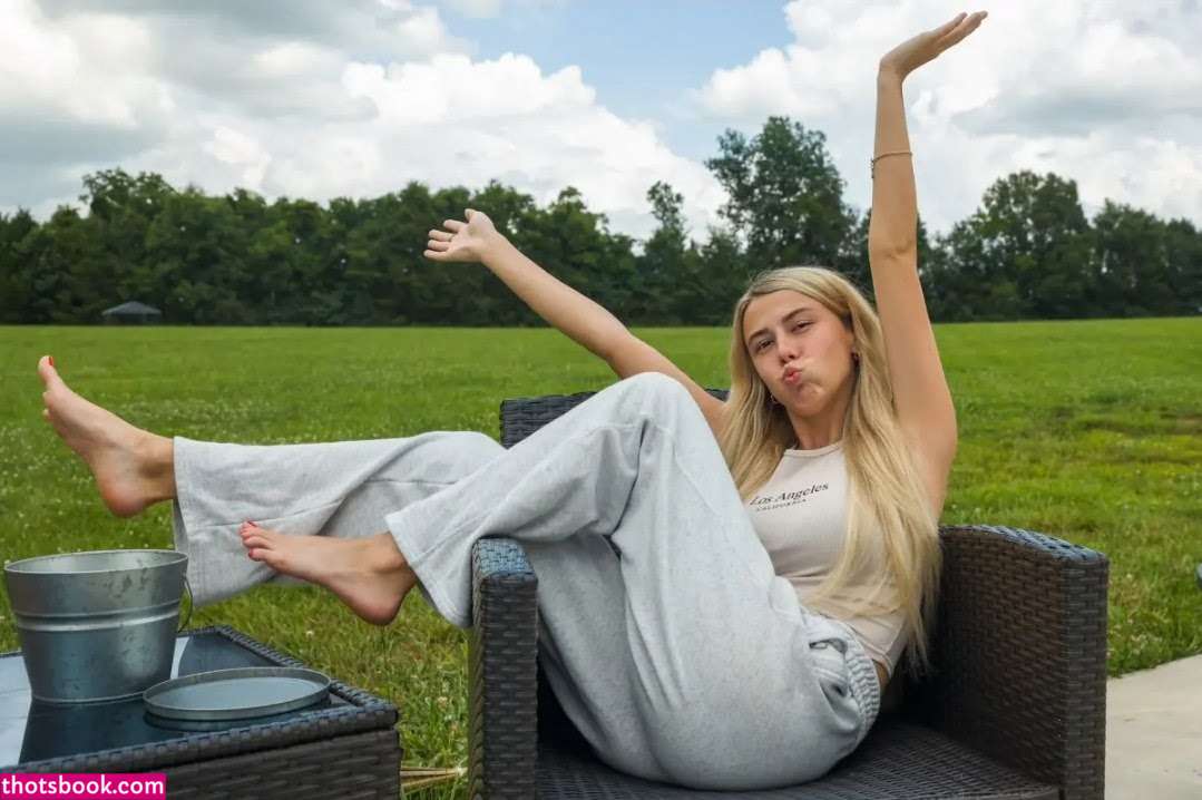 Haliey Welch Photo #18