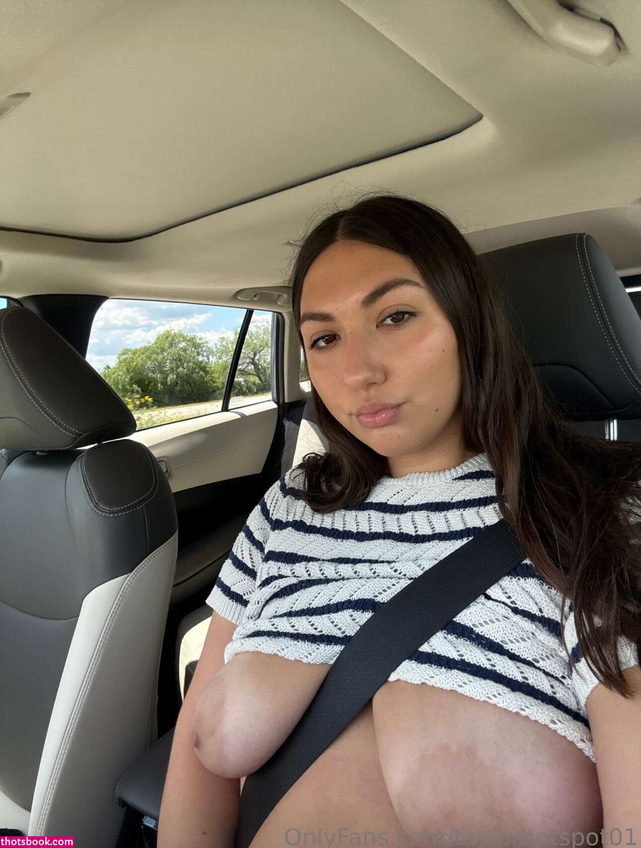 Taylor Johnson Photo #9