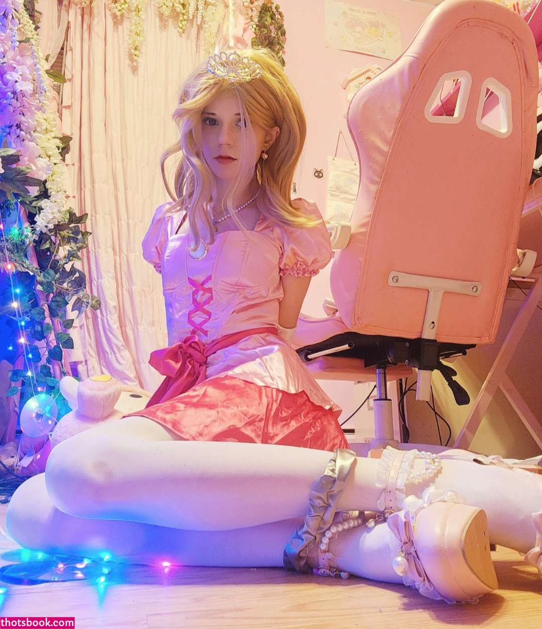 Ariel Harris Photo #14