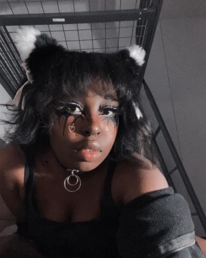 Blxssombbg Photo #20