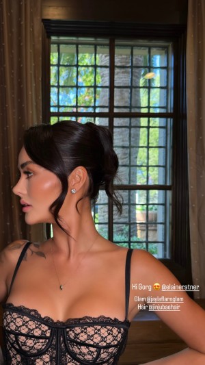 Elaine Kim Photo #22