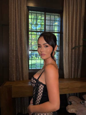 Elaine Kim Photo #23