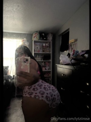 lytzirose Photo #24