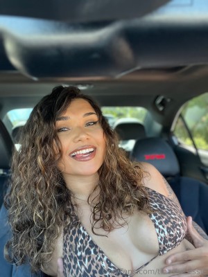 Tinashe Essie Photo #18