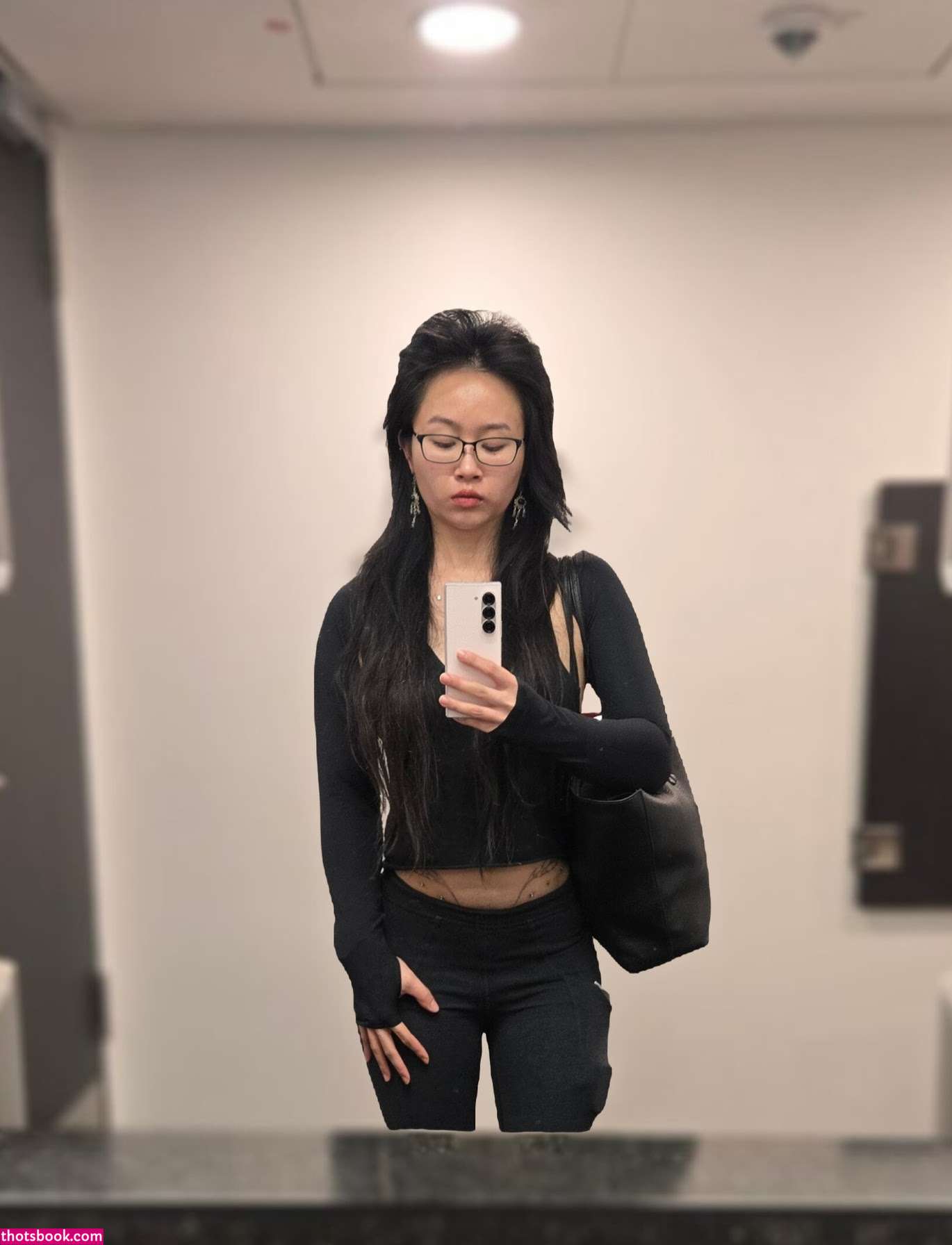 Connie Han Photo #11